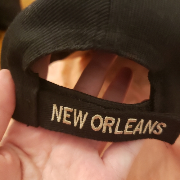 City of New Orleans Hat Black and Gold EUC adjustable ballcap w/ velcro OS - Picture 6 of 9